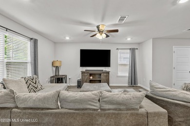 Move In Ready - Perfect for Military Families (Near Keesler AFB) - photo 6