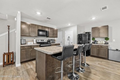 Move In Ready - Perfect for Military Families (Near Keesler AFB) - photo 7