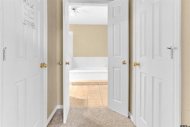 Welcome to 532 Dogwood Lane in the gated Hideaway Lake - photo 16