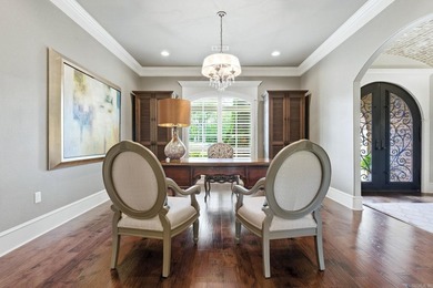 Welcome to this exceptional custom-built estate nestled on 1.92 - photo 17