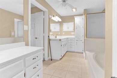 Welcome to 532 Dogwood Lane in the gated Hideaway Lake - photo 20