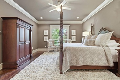 Welcome to this exceptional custom-built estate nestled on 1.92 - photo 22