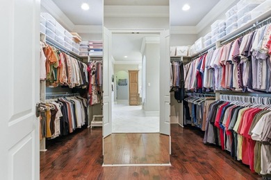 Welcome to this exceptional custom-built estate nestled on 1.92 - photo 25