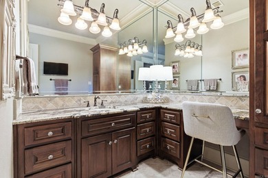 Welcome to this exceptional custom-built estate nestled on 1.92 - photo 28