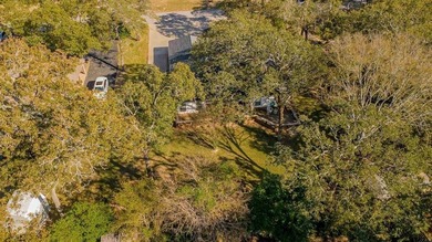 Welcome to 532 Dogwood Lane in the gated Hideaway Lake - photo 36