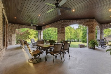 Welcome to this exceptional custom-built estate nestled on 1.92 - photo 38