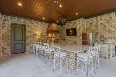 Welcome to this exceptional custom-built estate nestled on 1.92 - photo 39