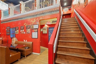Incredible opportunity to own your own mid-Island restaurant! - photo 9