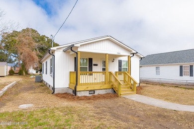 Newport River  Home For Sale in Morehead City North Carolina