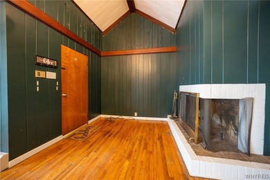 This spacious single-family home with a private in-law apartment - photo 15