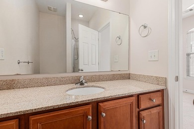 Welcome to the lifestyle you've been dreaming of in Market - photo 18