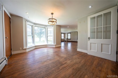 This spacious single-family home with a private in-law apartment - photo 20