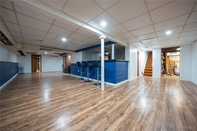 This spacious single-family home with a private in-law apartment - photo 29