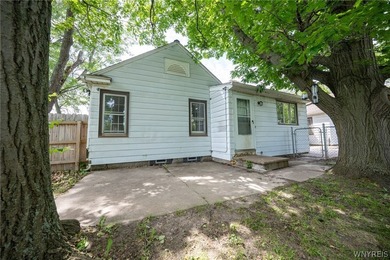 This spacious single-family home with a private in-law apartment - photo 43
