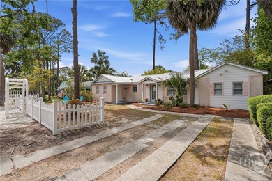 Welcome to this adorable three bedroom, two bathroom home - photo 4