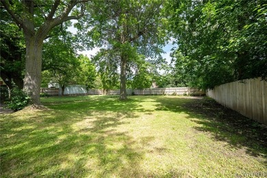 This spacious single-family home with a private in-law apartment - photo 46