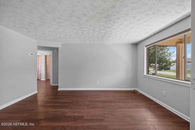 Welcome home to this charming brick 3-bedroom, 2-bath residence - photo 7