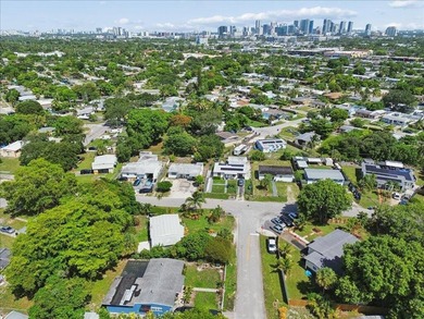 Looking for a 4-bedroom home with no HOA and an oversized lot - photo 6