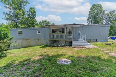 Lake Home For Sale in Mammoth Cave, Kentucky