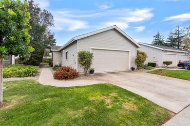 Rare, single story *Bluff* townhouse with incredible Southside - photo 2
