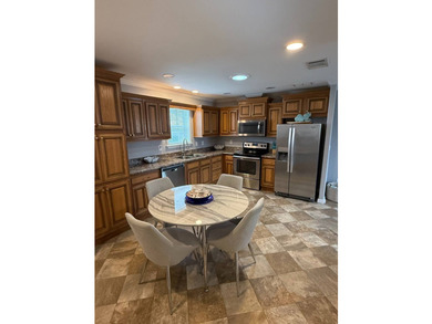 OWNER SAYS SELL!!! Welcome Home!!! This lovely double-wide home - photo 3