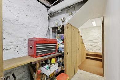 Avid gardeners need access to the city, busy commuter need - photo 26