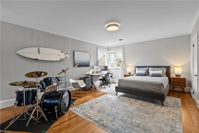 102 Holly Crescent is a comprehensively reimagined North End - photo 29