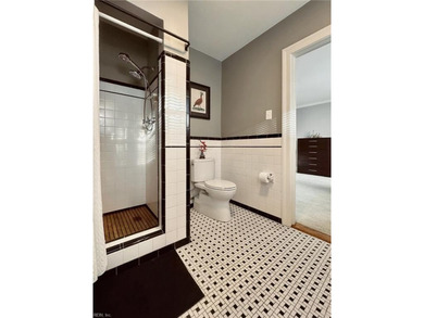 102 Holly Crescent is a comprehensively reimagined North End - photo 31