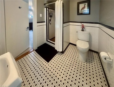 102 Holly Crescent is a comprehensively reimagined North End - photo 32