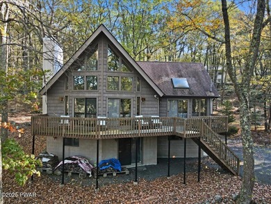 Hemlock Lake Home For Sale in Lords Valley Pennsylvania