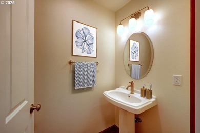Located conveniently between Roosevelt and Holladay with EZ - photo 7