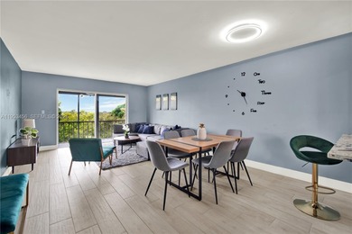 Only a 10 minutes ride to Downtown Hollywood restaurants