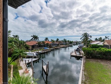 Very Unique Marco Island waterfront Home features a 50'x26' - photo 3