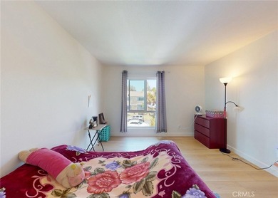 Welcome Home to 2835 S Fairview #H. This Beautifully Upgraded - photo 11