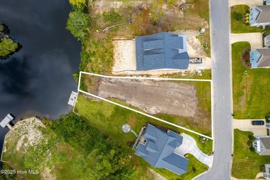NEW CONSTRUCTION WITH A BOAT SLIP! Built by Homes by Dickerson - photo 17