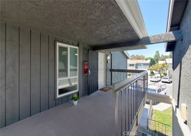 Welcome Home to 2835 S Fairview #H. This Beautifully Upgraded - photo 22