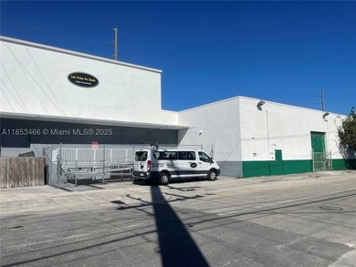 Welcome to Allapattah! This former ice factory w/a combined 15 - photo 3