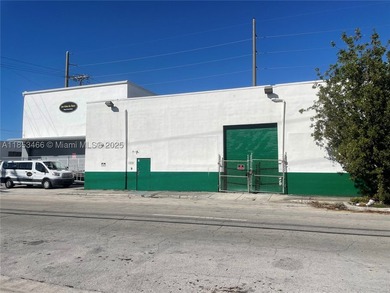 Welcome to Allapattah! This former ice factory w/a combined 15 - photo 6