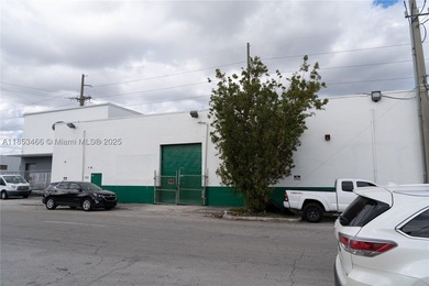 Welcome to Allapattah! This former ice factory w/a combined 15 - photo 7