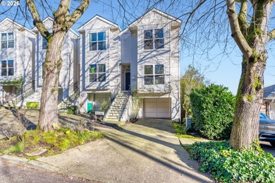 Willamette River - Multnomah County Townhome/Townhouse For Sale in Portland Oregon