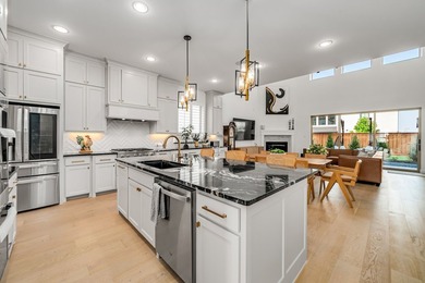 Impressive two-story entry into this stunning, model-like home - photo 2