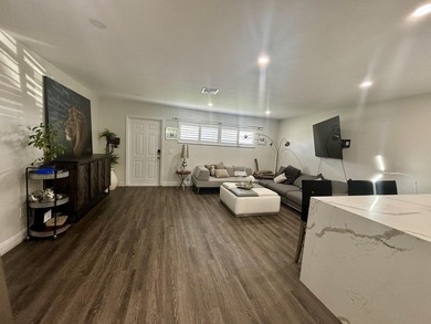 Welcome to this stunningly updated 2-bedroom, 1-bath villa! - photo 10