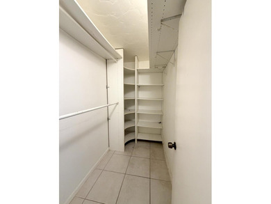NEW PRICE!! First Floor 2 bedroom / 2 Bath unit. Tile Floors - photo 11