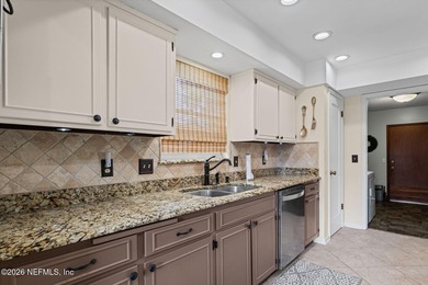 Location, location, location! This beautifully maintained brick - photo 15