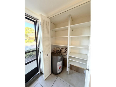 NEW PRICE!! First Floor 2 bedroom / 2 Bath unit. Tile Floors - photo 18