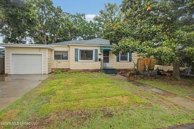 Beautifully renovated mid-century modern home near the heart of - photo 2