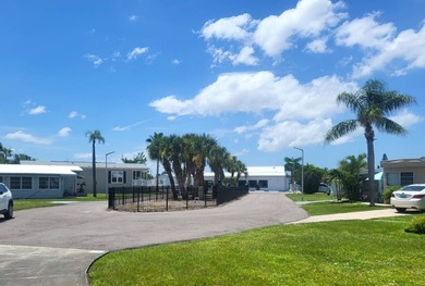 BEST LOCATION IN THE COMMUNITY! This spacious home (1,152 sf - photo 2