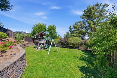 Perched on a picturesque Emerald Hills street, this beautifully - photo 24