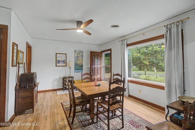 Beautifully renovated mid-century modern home near the heart of - photo 5