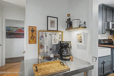 Beautifully renovated mid-century modern home near the heart of - photo 6